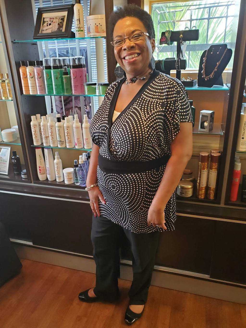 Art Tech Hair Studio | 2700 Alamo Dr, Orlando, FL 32805, USA | Phone: (407) 423-3012