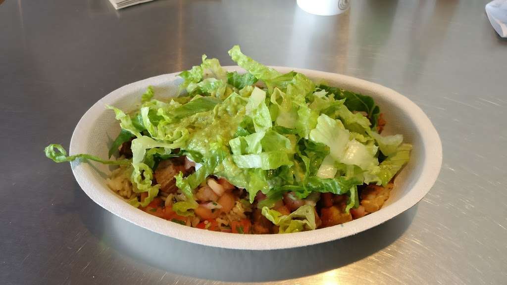 Chipotle Mexican Grill | 3821 E Main St, St. Charles, IL 60174, USA | Phone: (630) 587-9033