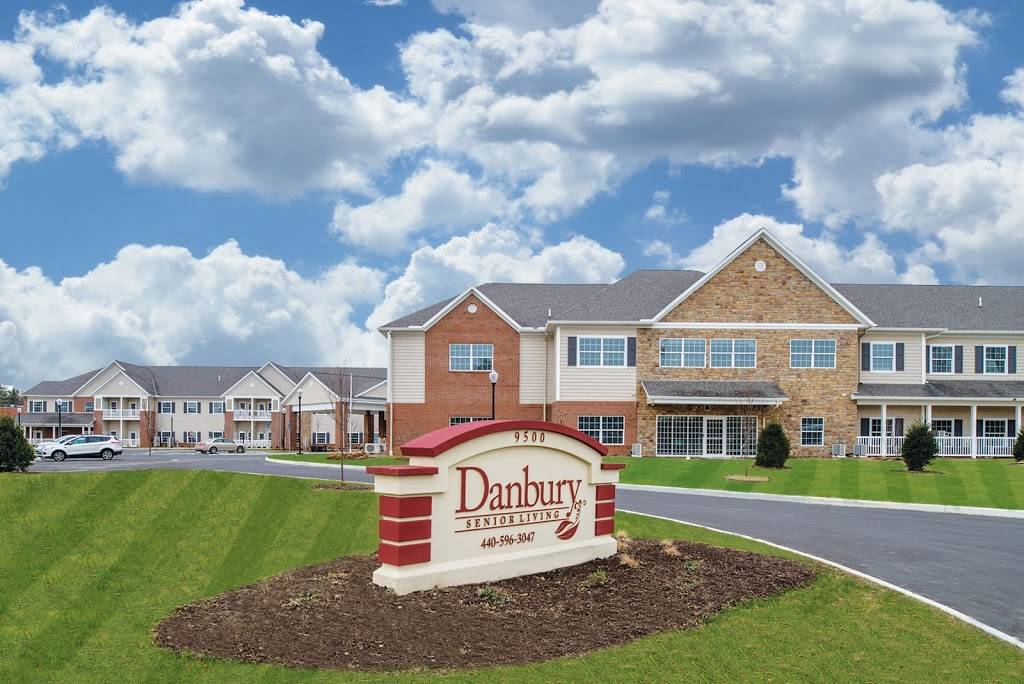 Danbury Senior Living Broadview Heights | 9500 Broadview Rd, Broadview Heights, OH 44147, USA | Phone: (440) 596-3047