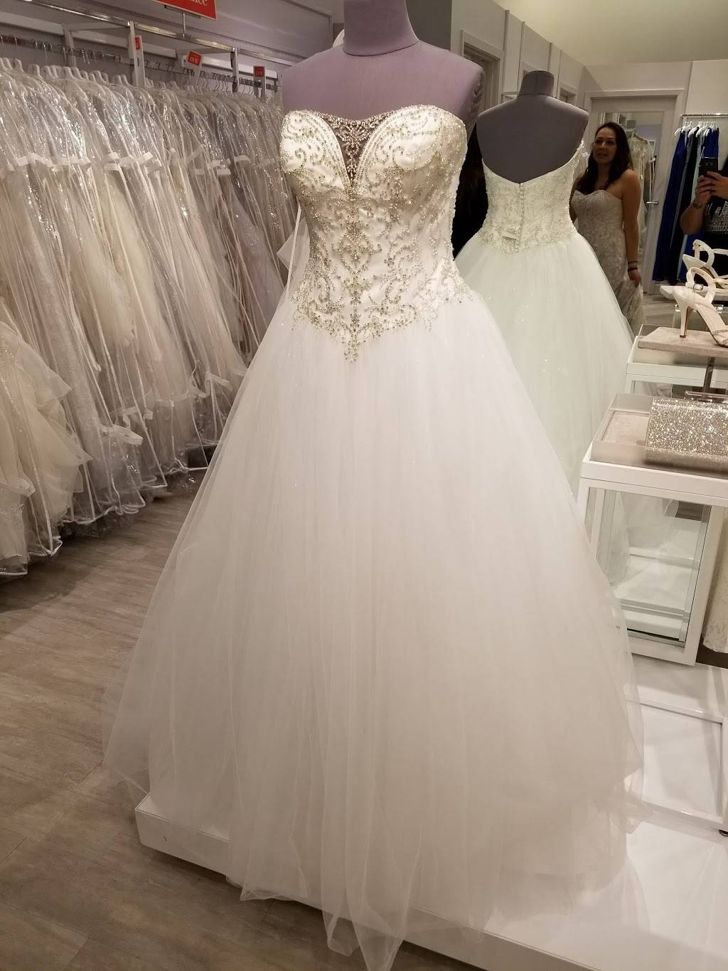 David’s Bridal | 1892 Arden Way, Sacramento, CA 95815, USA | Phone: (916) 571-1080