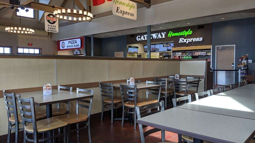 Gateway Restaurant | 16567 Lincoln Hwy, Breezewood, PA 15533, USA | Phone: (814) 735-2011