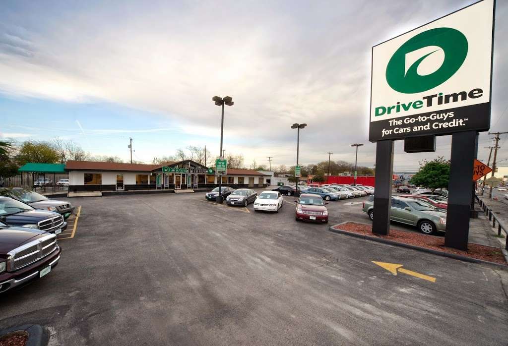 DriveTime Used Cars | 1901 SW Military Dr, San Antonio, TX 78221, USA | Phone: (210) 922-6317