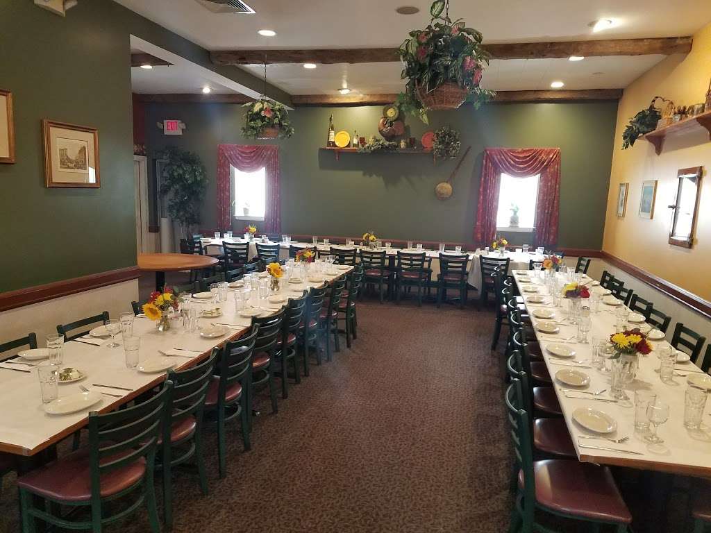 Lorenzos Family Restaurant | 117 Center St, Garwood, NJ 07027 | Phone: (908) 232-6443