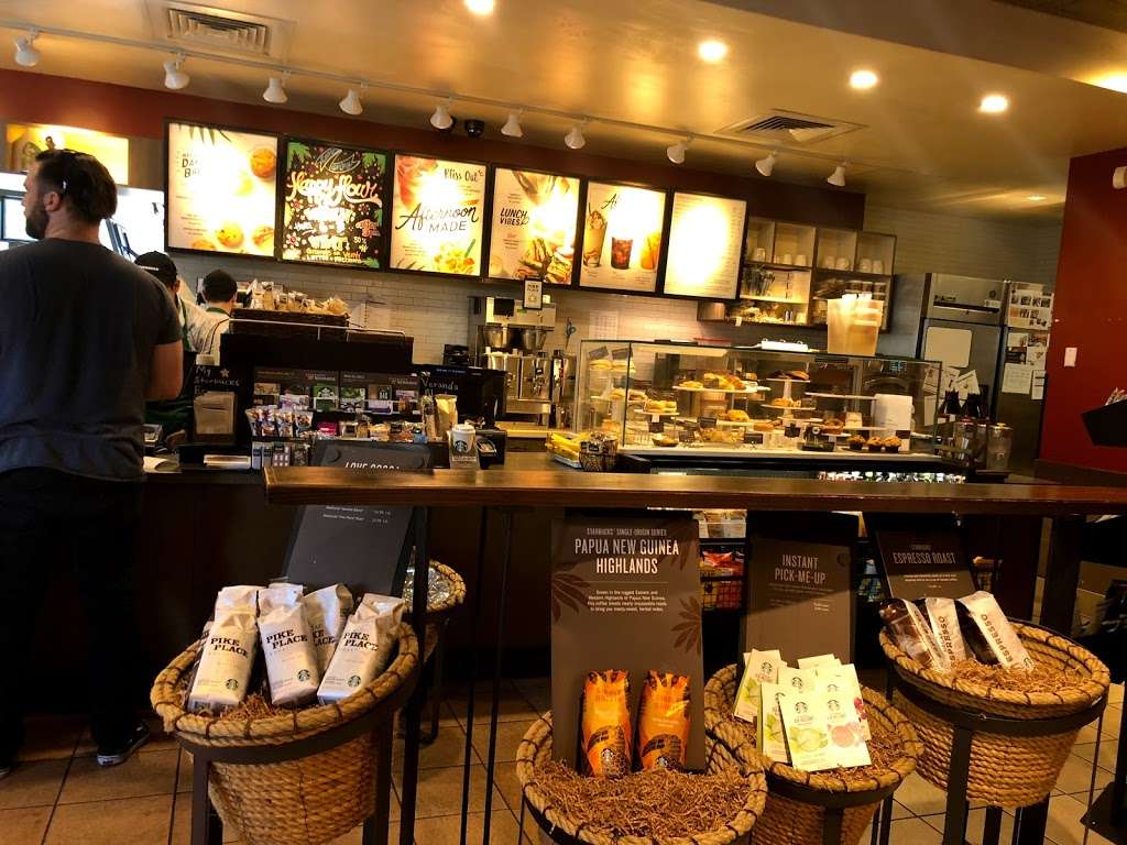 Starbucks | 3020 Lincoln Blvd, Santa Monica, CA 90405, USA | Phone: (310) 392-0134