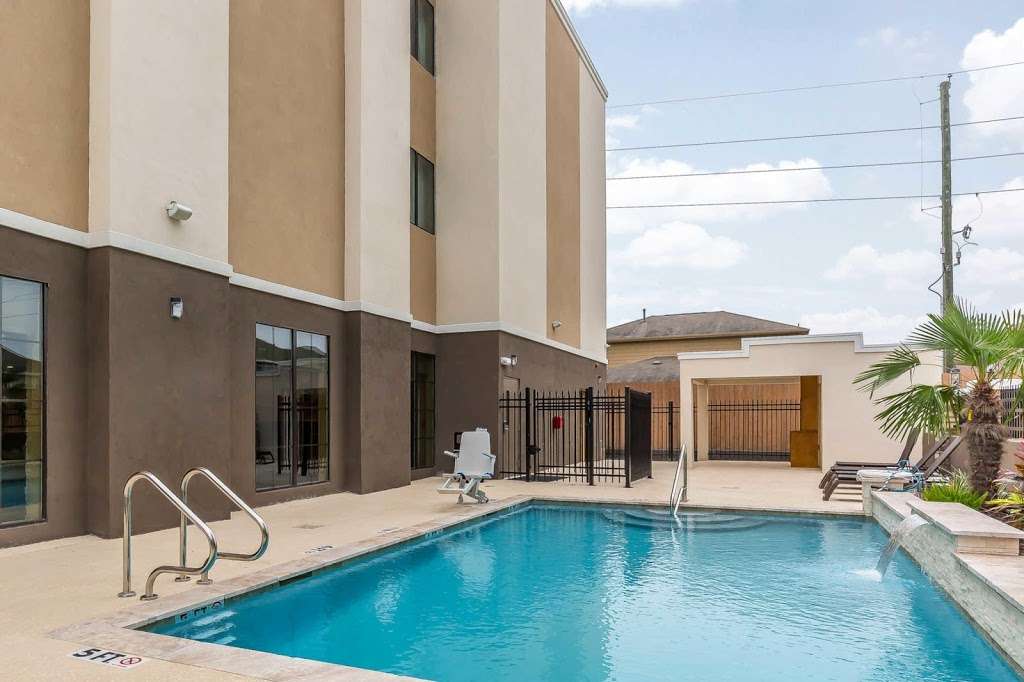 Comfort Suites Houston I 45 North Lodging 14380 North Fwy