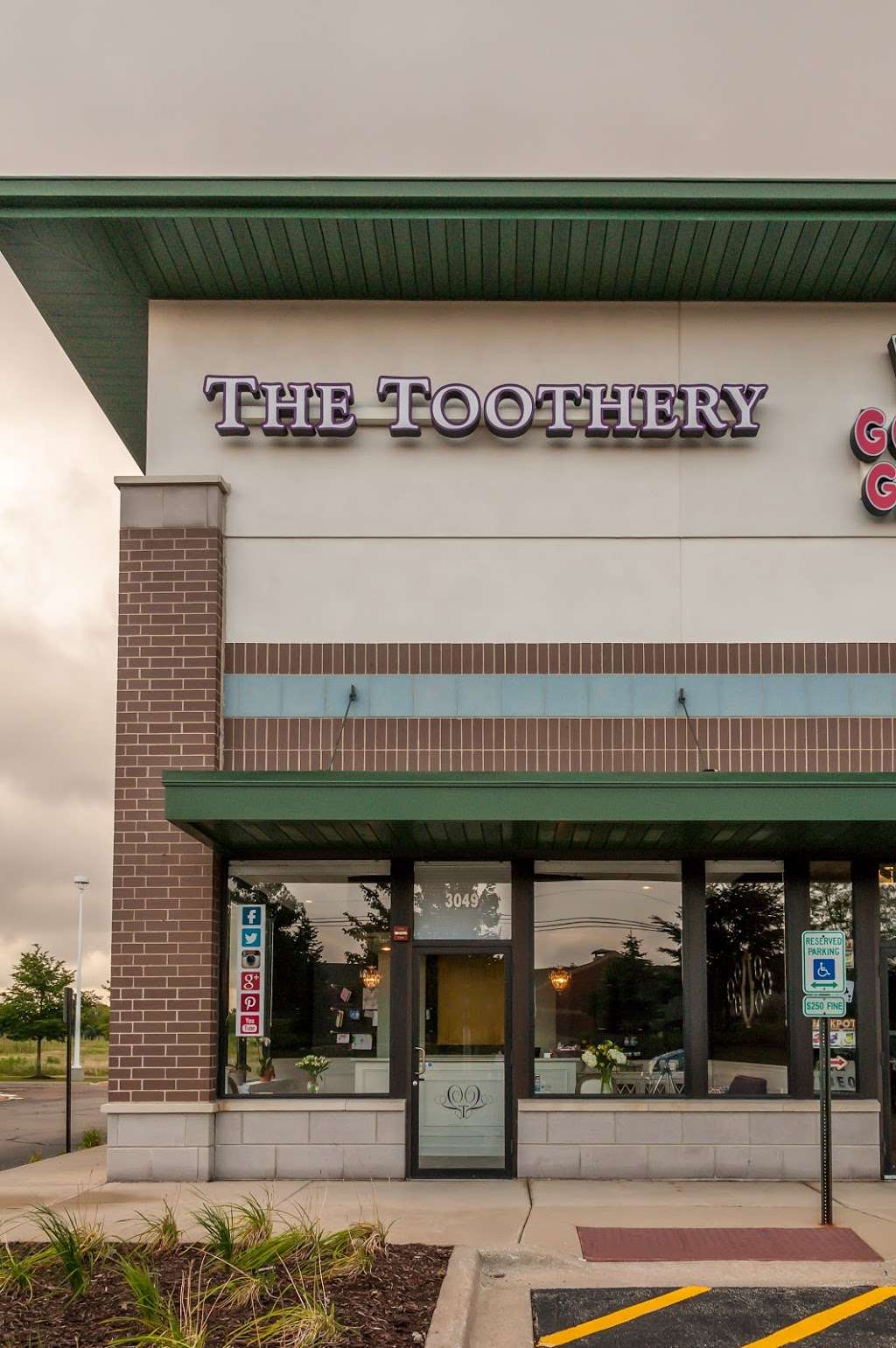 The Toothery | 3049 Barrington Rd, Hoffman Estates, IL 60192 | Phone: (847) 893-9099