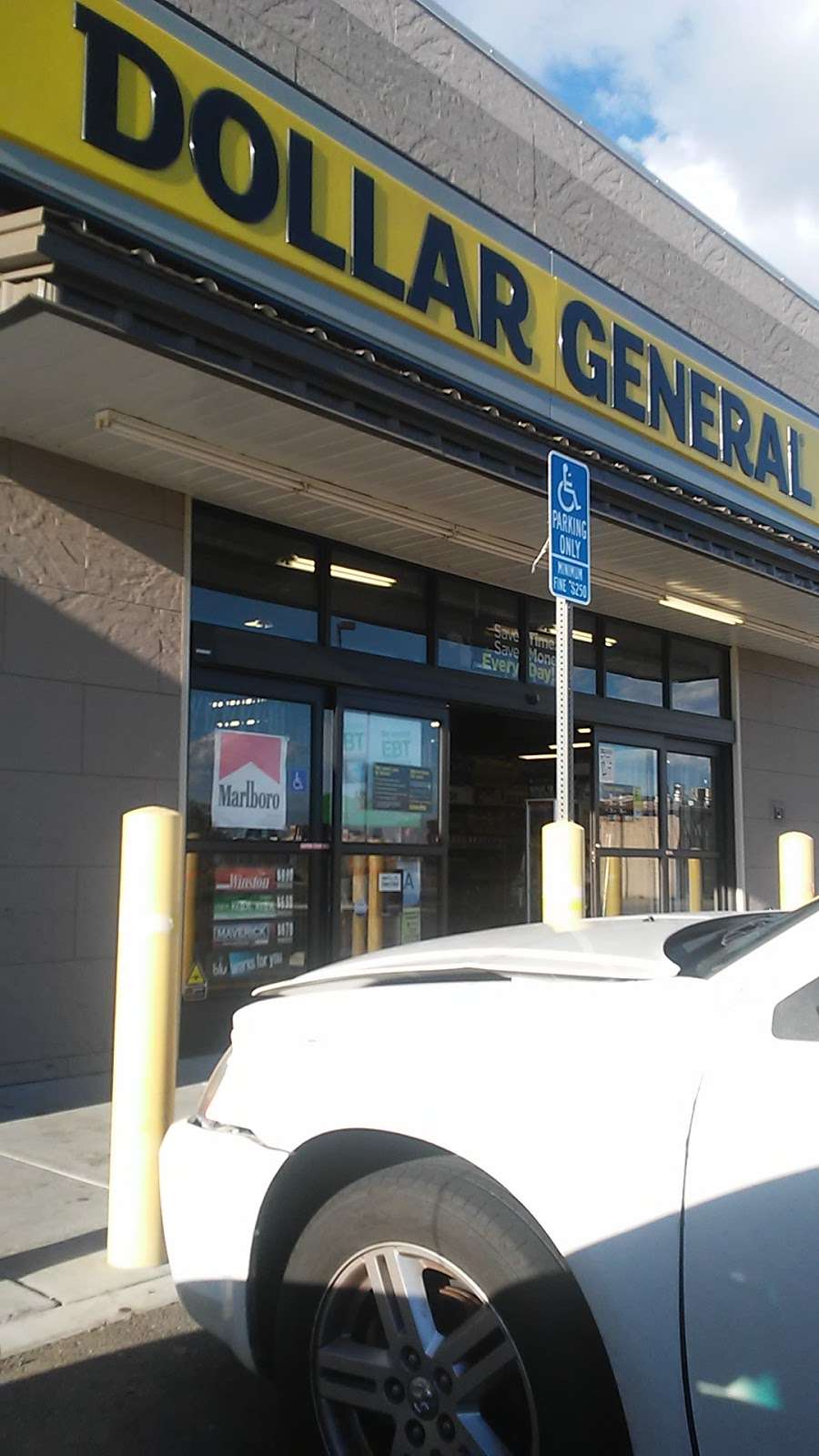 Dollar General | 11746 Air Expy, Adelanto, CA 92301, USA | Phone: (760) 561-5407