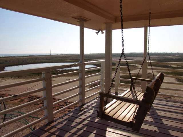 Galveston Beach House Rentals | 330 61st St #215, Galveston, TX 77551, USA | Phone: (713) 240-7892