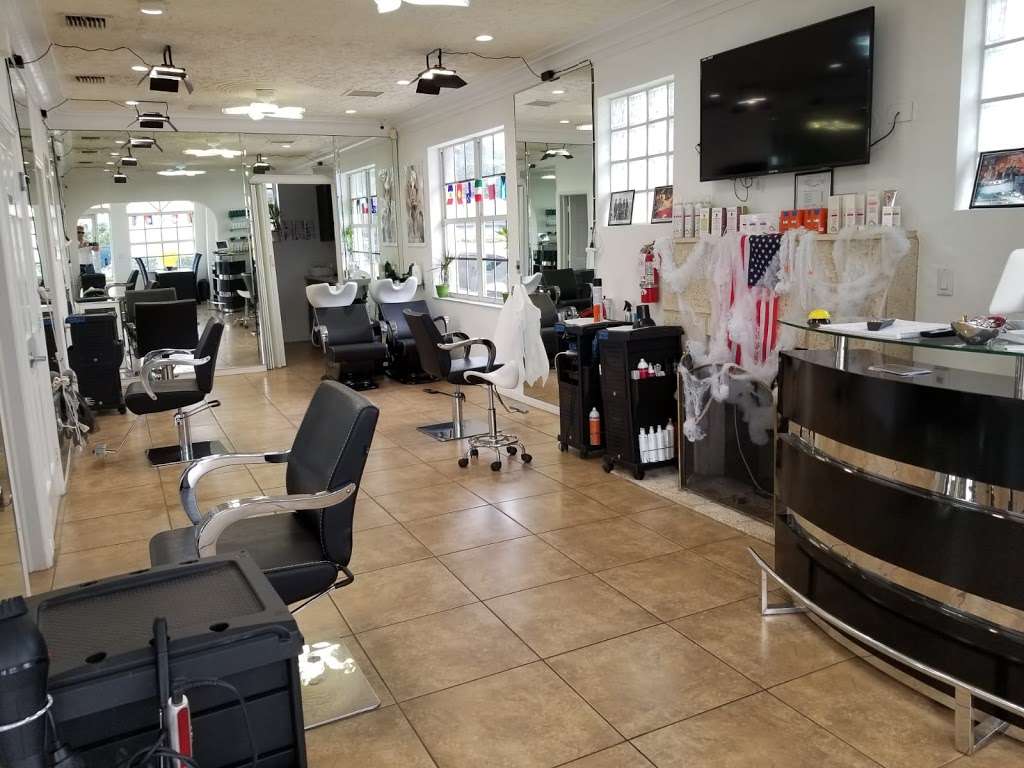 Blue Hair Salon | 246 S Federal Hwy, Dania Beach, FL 33004, USA | Phone: (305) 985-9490