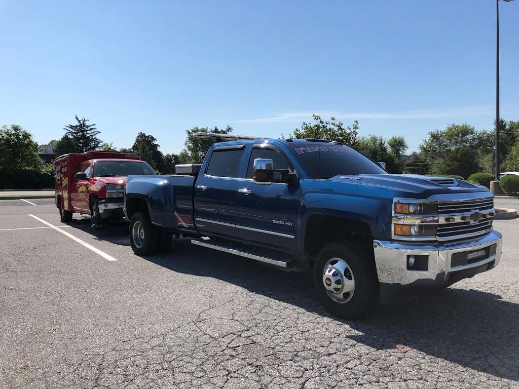 First Choice Response Unit Towing and Recovery | 8 E 4th St, Marcus Hook, PA 19061, USA | Phone: (215) 767-8206