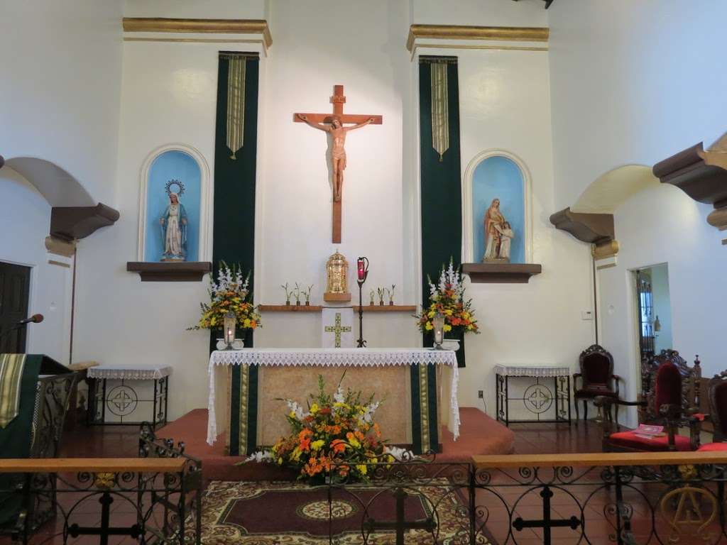 St. Ann Catholic Church - Iglesia de Santa Ana - Nhà thờ Công Gi | 2302 Riverdale Ave, Los Angeles, CA 90031, USA | Phone: (323) 221-6368