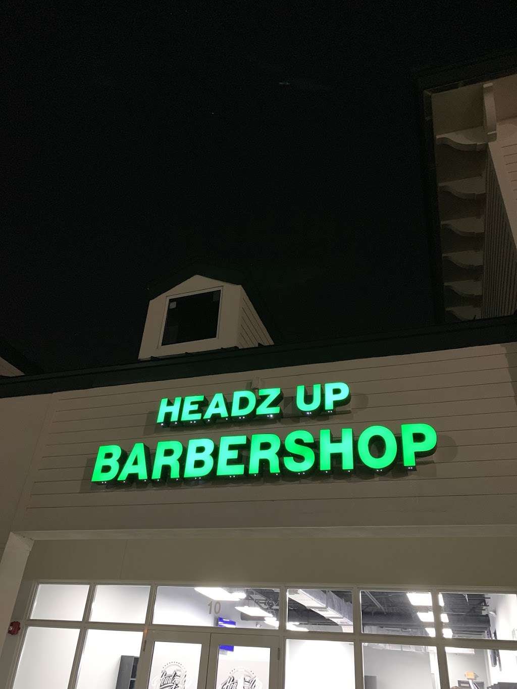 Headz Up Barbershop 2 | 1500 S Hiatus Rd Unit 10, Pembroke Pines, FL 33025, USA | Phone: (954) 391-8298