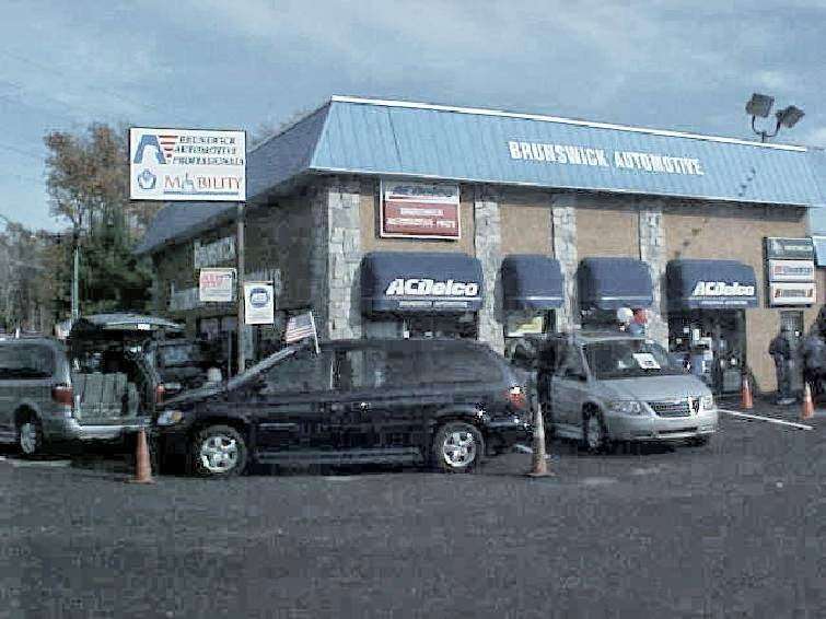 Brunswick Mobility Professionals | The Mobility Mall at Brunswick, 1500 US-1, North Brunswick Township, NJ 08902, USA | Phone: (732) 545-6300