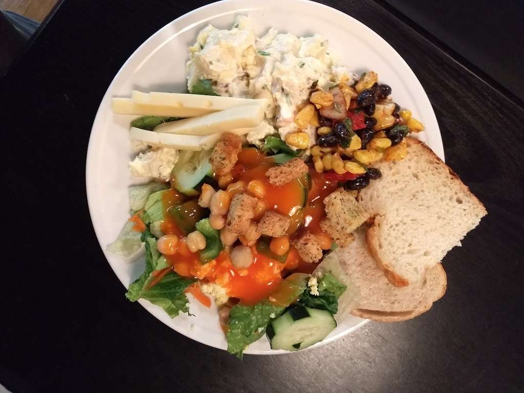 Charlie Browns Fresh Grill | 121 S Main St, Forked River, NJ 08731, USA | Phone: (609) 622-8445