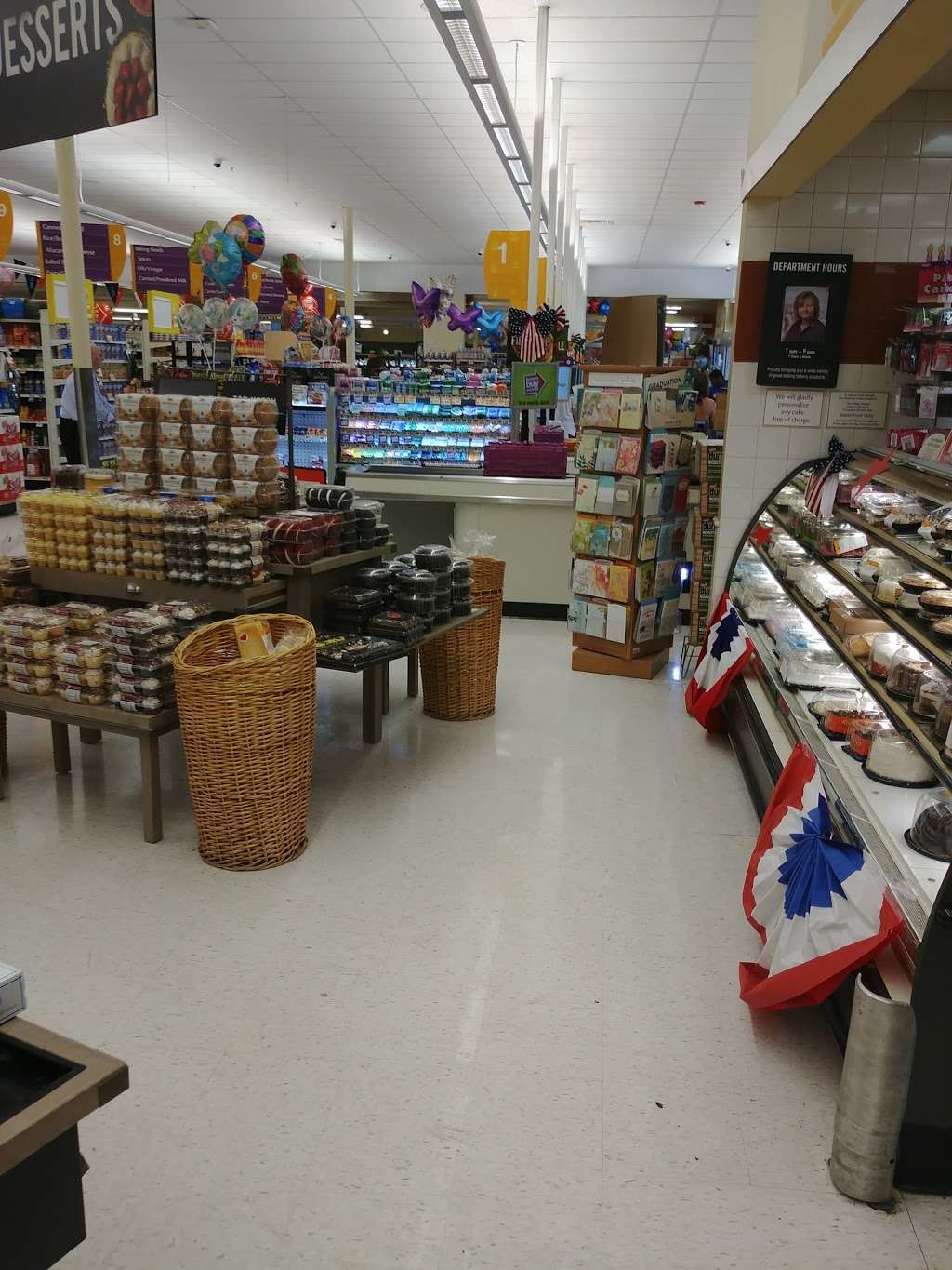 Stop & Shop 209 N Main St, Andover, MA 01810, USA BusinessYab