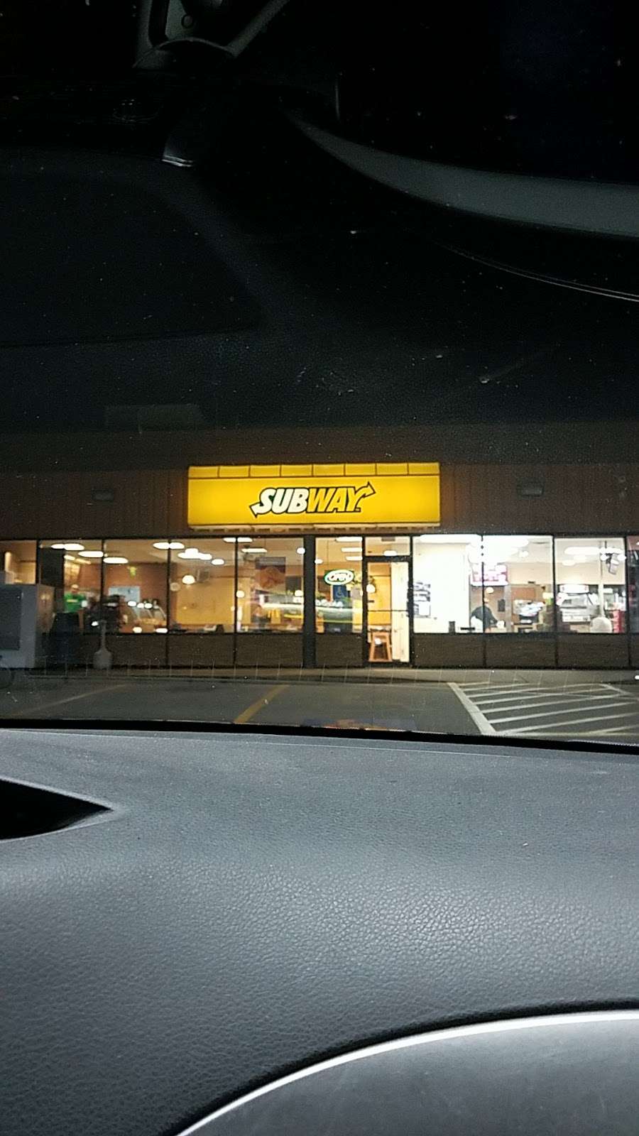 Subway Restaurants | 34200 Commerce Dr, De Soto, KS 66018, USA | Phone: (913) 585-3215