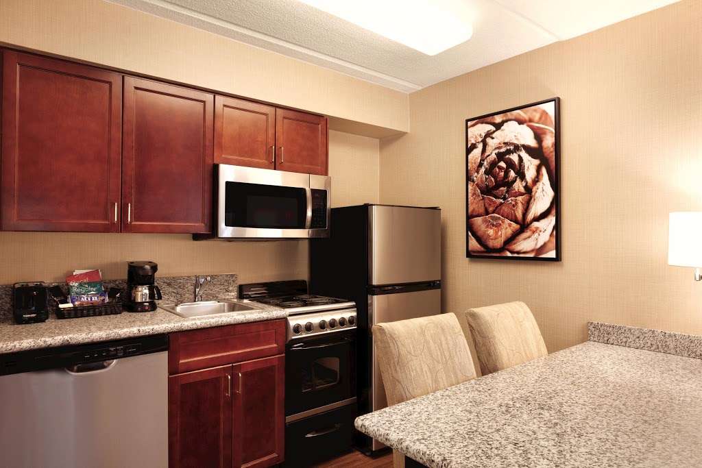 Homewood Suites by Hilton Charlotte Airport | 2770 Yorkmont Rd, Charlotte, NC 28208 | Phone: (704) 357-0500