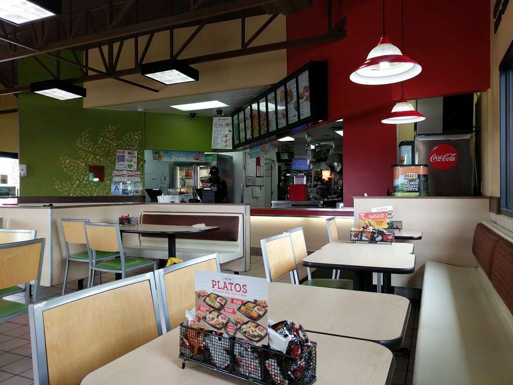 Del Taco | 14200 US-395, Adelanto, CA 92301, USA | Phone: (760) 530-9441