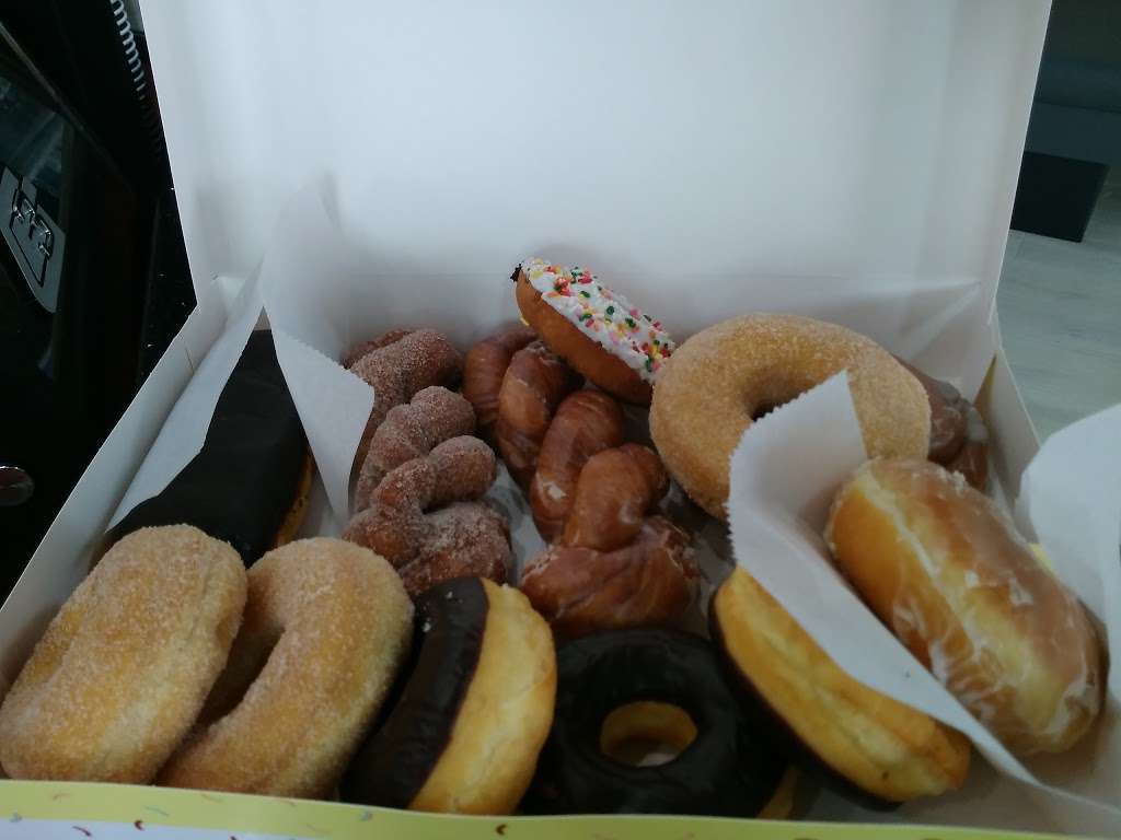 Morning Donut Cafe | 12011 Alief Clodine Rd, Houston, TX 77082 | Phone: (281) 741-8688