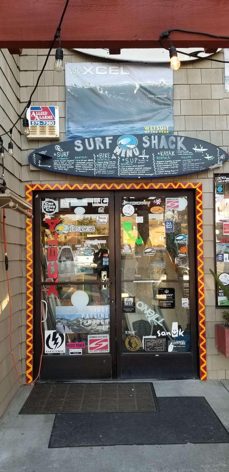 Bodega Bay Surf Shack | 1400 CA-1 e, Bodega Bay, CA 94923, USA | Phone: (707) 875-3944