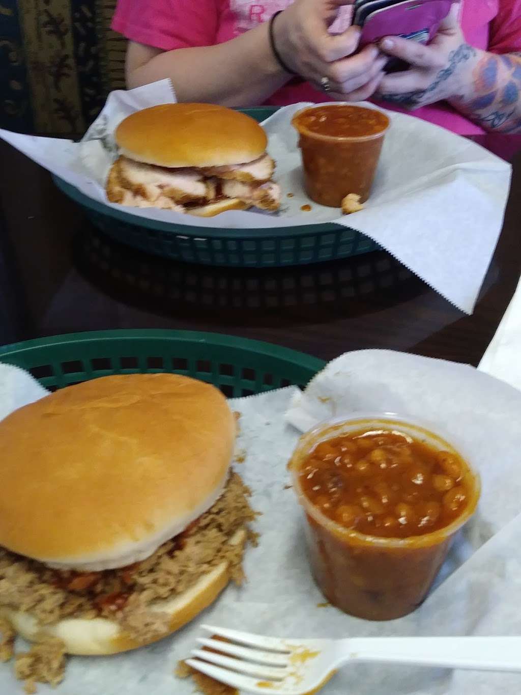 Hank and Tanks BBQ | 408 N Davis St, Hamilton, MO 64644 | Phone: (816) 649-8474