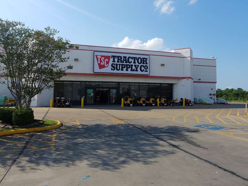 Tractor Supply Co. | 4715 7th St, Bay City, TX 77414, USA | Phone: (979) 244-8951