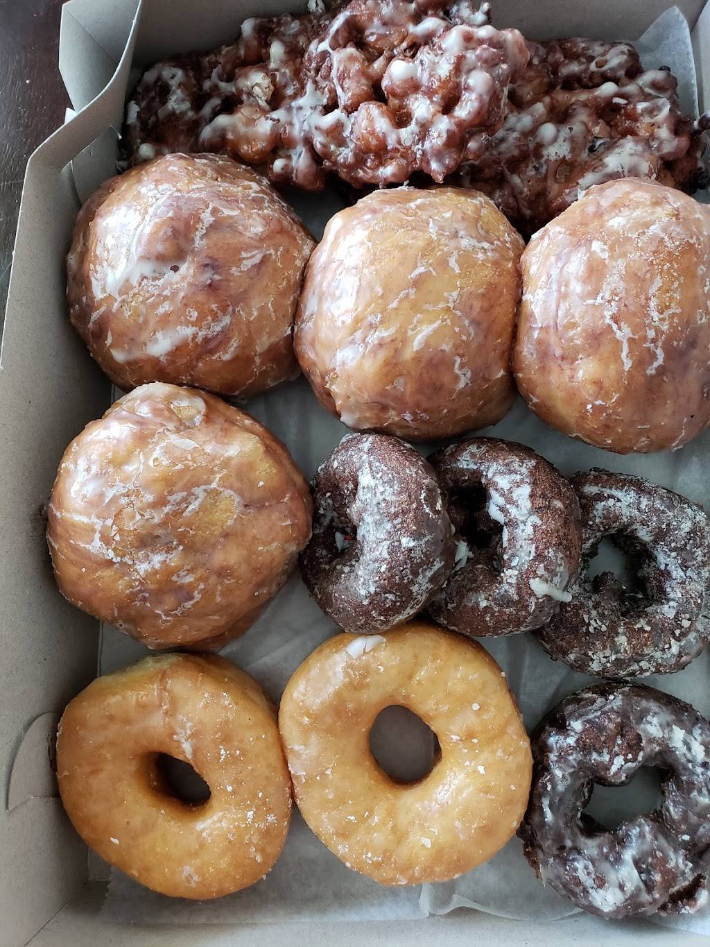 The Donut Stop | 1101 Lemay Ferry Rd, St. Louis, MO 63125, USA | Phone: (314) 631-3333