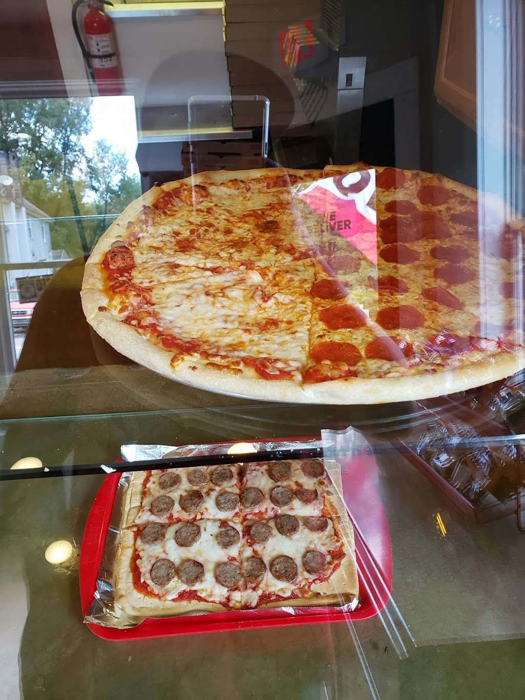 Brothers Pizza | 105 E Main St, Dalton, PA 18414, USA | Phone: (570) 563-0123