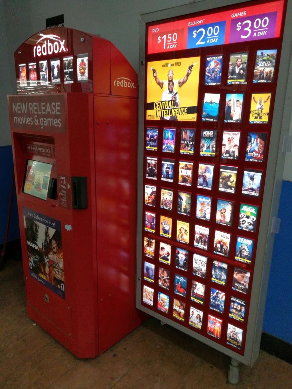 Redbox | 333 Main St, Tewksbury, MA 01876, USA | Phone: (866) 733-2693