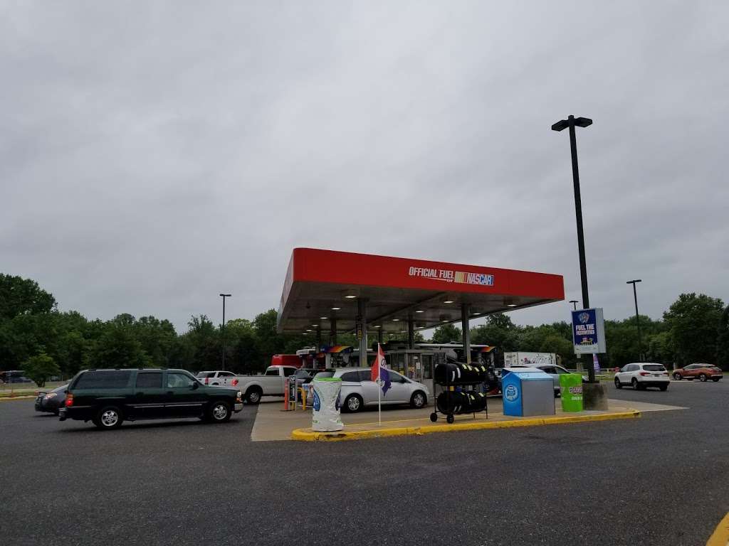 Walt Whitman Travel Plaza | New Jersey Turnpike Southbound, Mile Post 30.2 South, Cherry Hill, NJ 08034, USA | Phone: (609) 429-9323