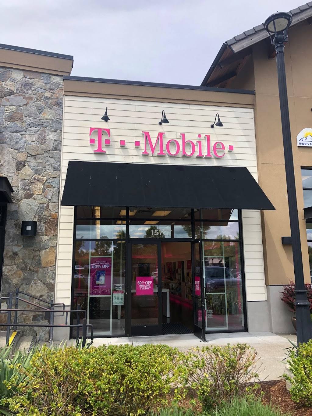 T-Mobile | 15727 SE Happy Valley Town Center Dr, Happy Valley, OR 97015, USA | Phone: (503) 826-5645