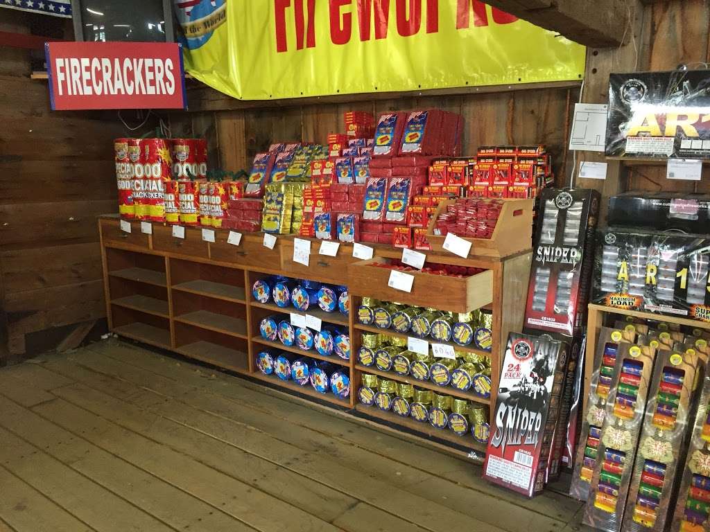 The Fireworks Superstore | 106 New Brodheadsville Blvd S, Brodheadsville, PA 18322, USA | Phone: (570) 992-2215