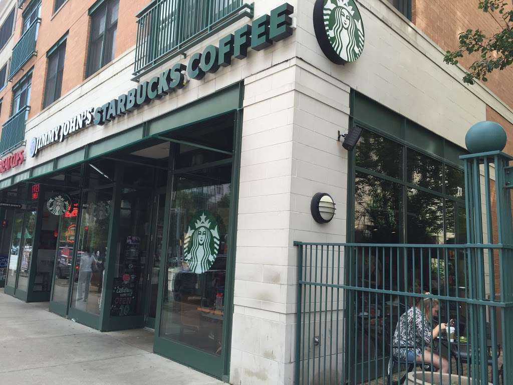 Starbucks | 711 Lake St, Oak Park, IL 60301, USA | Phone: (708) 660-9357