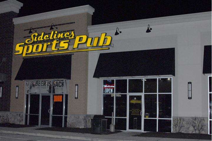 Sidelines Sports Pub | 9283 E US Hwy 36, Avon, IN 46123, USA | Phone: (317) 273-0199