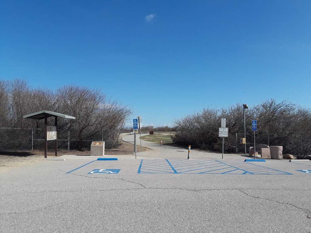 Kern River Bike Path parking area | Unnamed Road, Bakersfield, CA 93311, USA