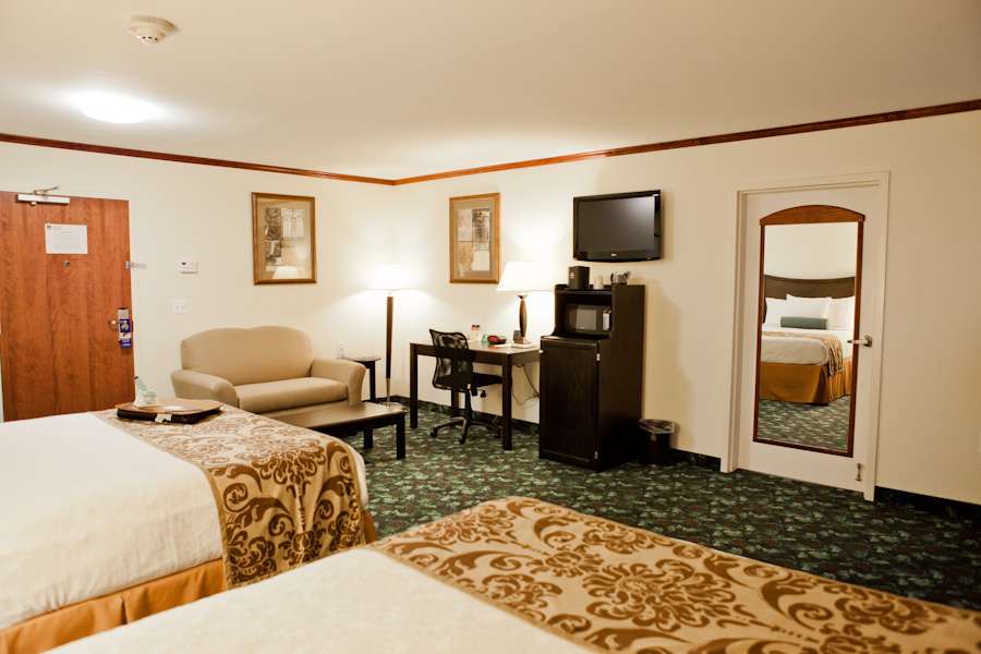 Executive Inn & Suites | 41655 Park Ave, Leonardtown, MD 20650 | Phone: (301) 475-3000