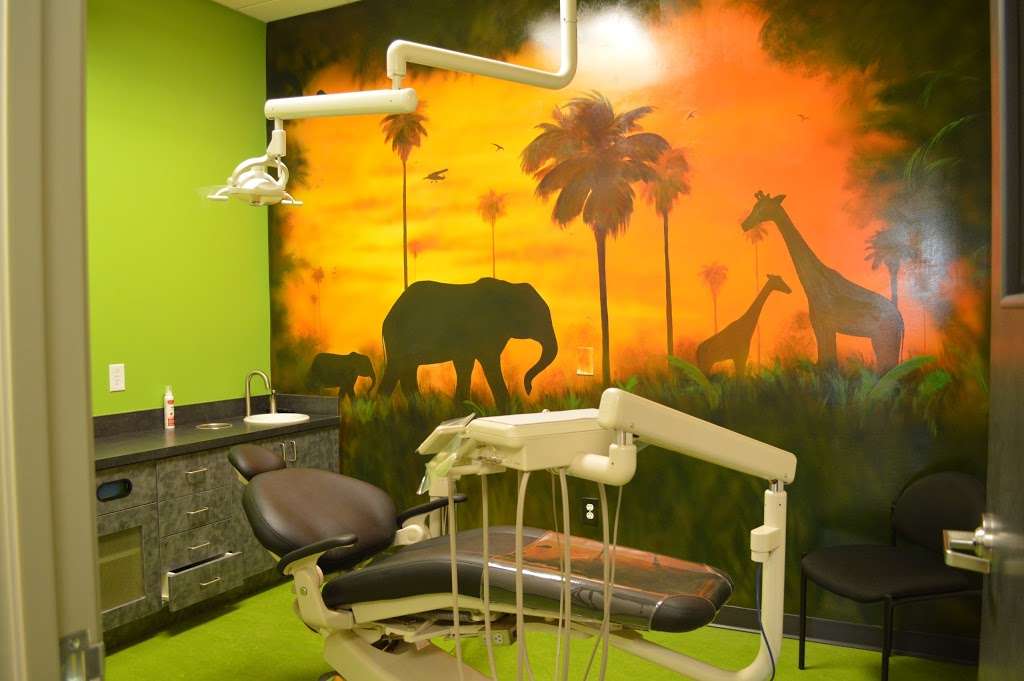 Smile Explorers Pediatric Dentistry | 3575 W Deer Valley Dr, Glendale, AZ 85308, USA | Phone: (623) 322-2277