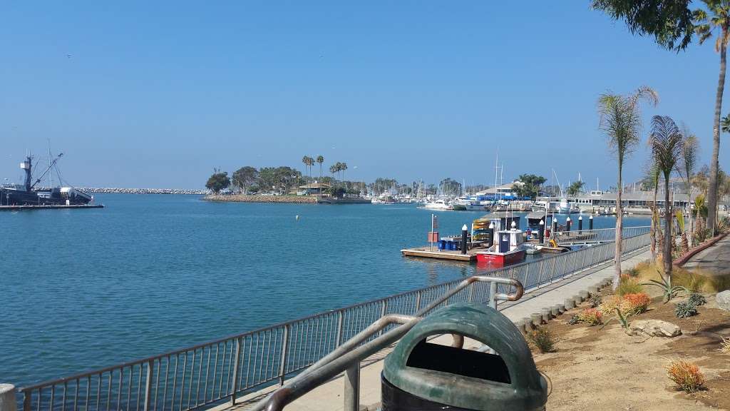 Dana Point Fuel Dock | 34661 Puerto Pl, Dana Point, CA 92629, USA | Phone: (949) 496-6113