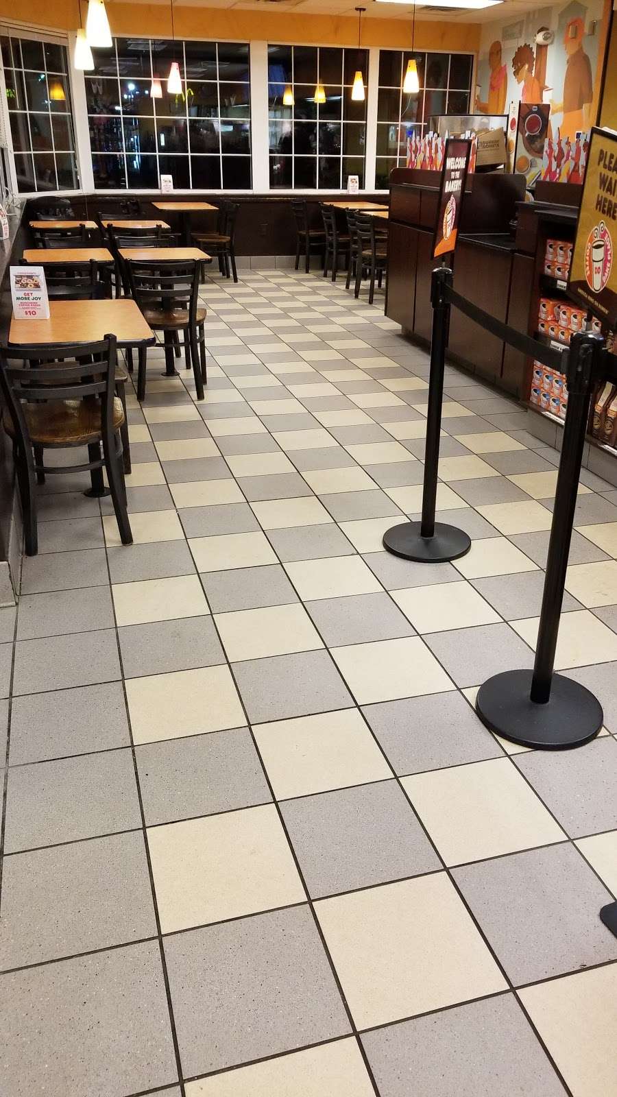 Dunkin Donuts | 593 Post Rd, Fairfield, CT 06824, USA | Phone: (203) 255-3366