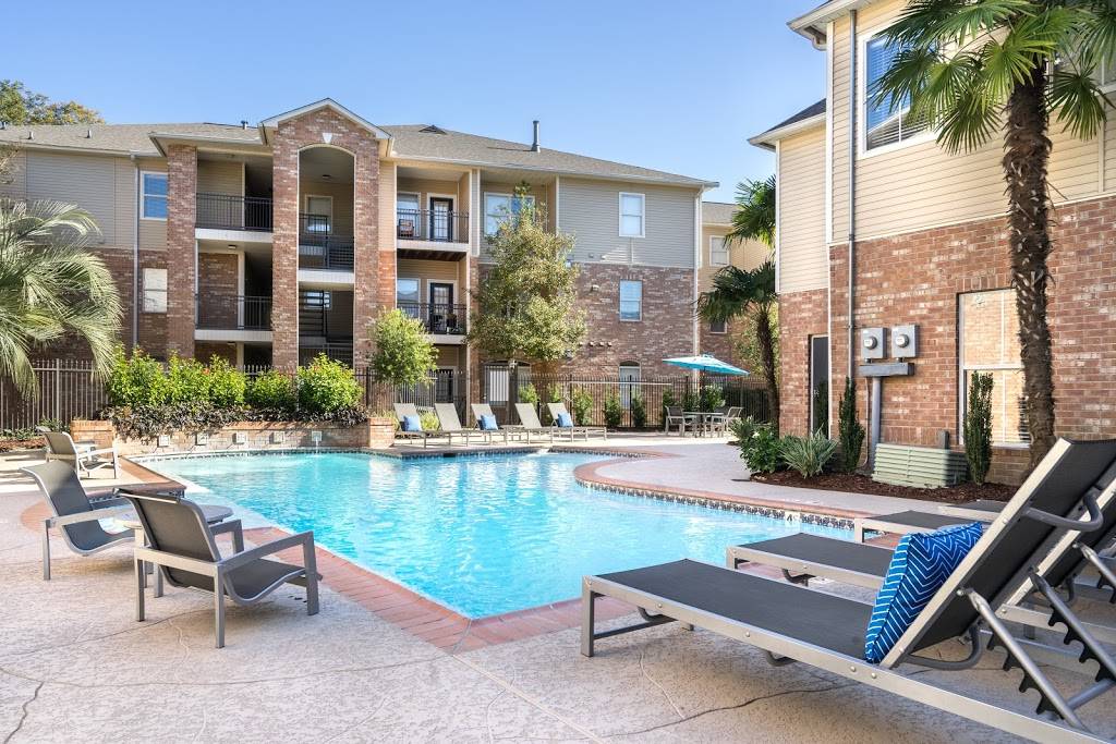 Oakbrook Apartments | 5075 Nicholson Dr, Baton Rouge, LA 70820, USA | Phone: (844) 786-8772