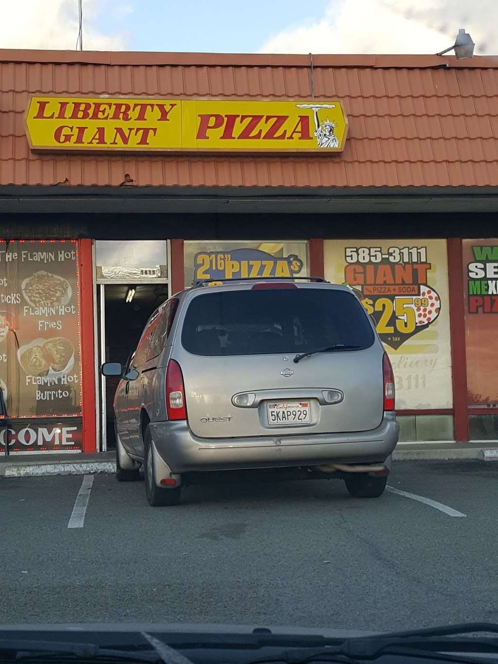 Liberty Giant Pizza | 1419 Hilltop Dr # E, Chula Vista, CA 91911, USA | Phone: (619) 585-3111