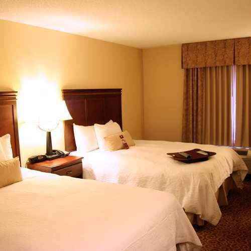 Hampton Inn East Windsor | 384 Monmouth St, East Windsor, NJ 08520 | Phone: (609) 426-1600