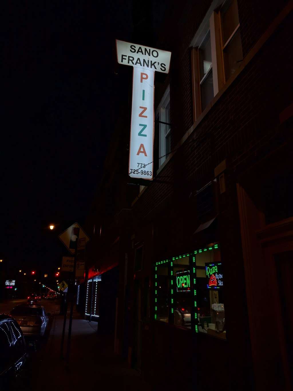 Sanos Pizzeria | 4469 W Lawrence Ave, Chicago, IL 60630, USA | Phone: (773) 725-9863