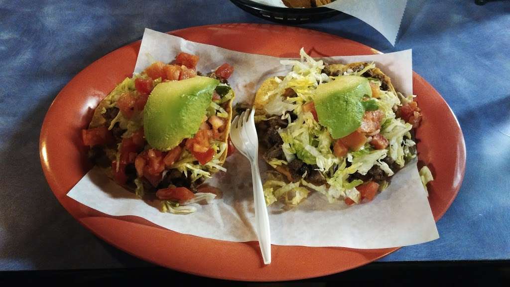 Taqueria Los Comales. | 809 W Rollins Rd, Round Lake Heights, IL 60073, USA | Phone: (847) 740-2606
