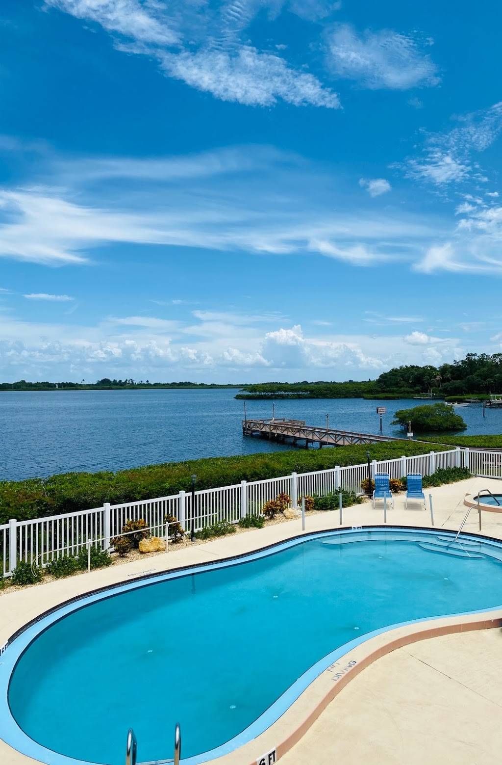 Fisherman’s Cove RV Resort | 100 61st St E, Palmetto, FL 34221, USA | Phone: (941) 729-3685