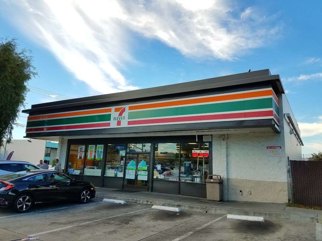 7-Eleven | 16107 Gale Ave, City of Industry, CA 91745, USA | Phone: (626) 333-7310