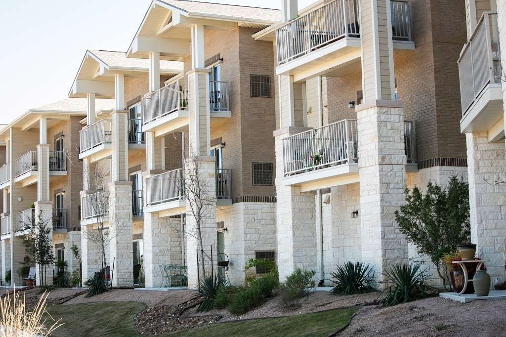 Emerald Oaks Retirement Resort | 20302 Bulverde Rd, San Antonio, TX 78259, USA | Phone: (210) 625-8611