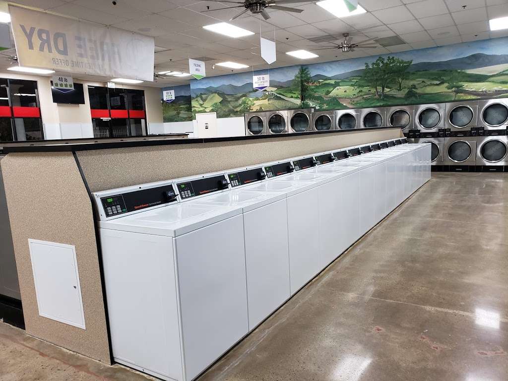 Valley View Laundry Lounge | 13714 Sherman Way, Van Nuys, CA 91405, USA | Phone: (747) 264-1774