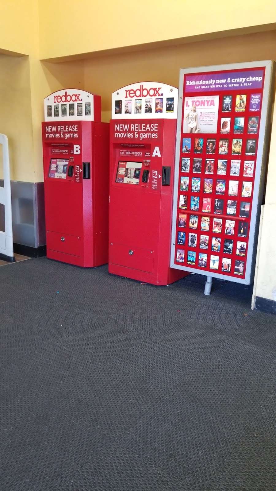 Redbox | 7450 W Glendale Ave, Glendale, AZ 85303, USA | Phone: (866) 733-2693