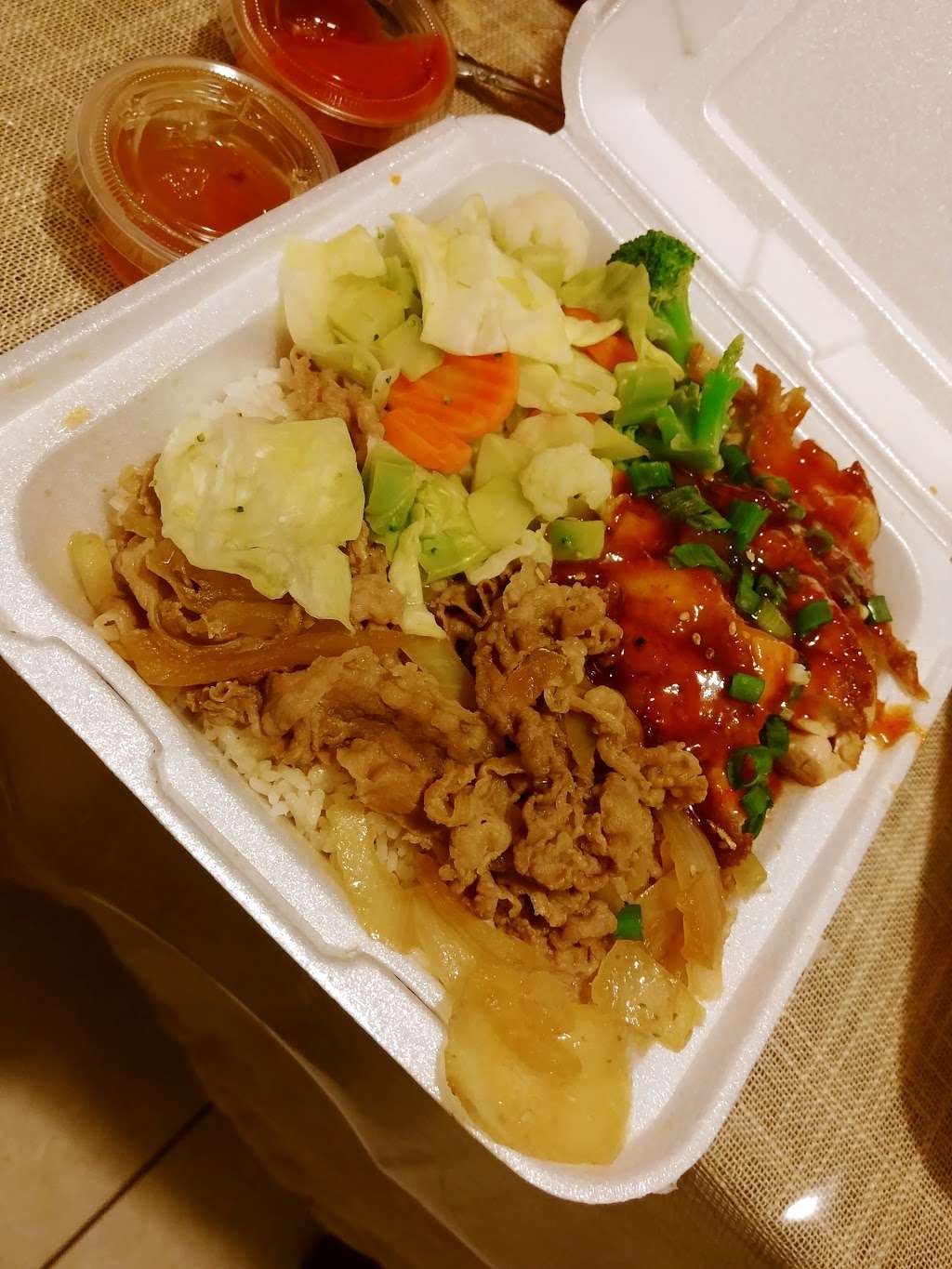 Yoshinoya Madison | 3501 Madison St, Riverside, CA 92504, USA | Phone: (951) 353-2274